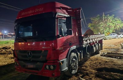 Ação integrada recupera caminhão roubado em Maceió