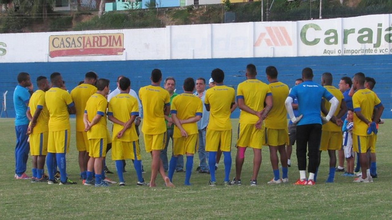 Com todo elenco à disposição, Oliveira Canindé desenha CSA para semifinal