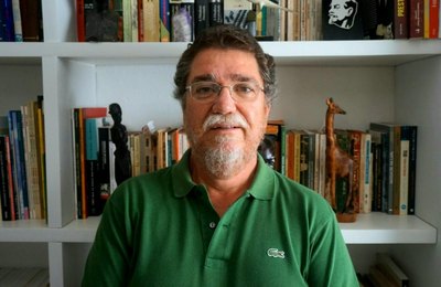 Historiador Geraldo Majella lança livro sobre o voleibol alagoano