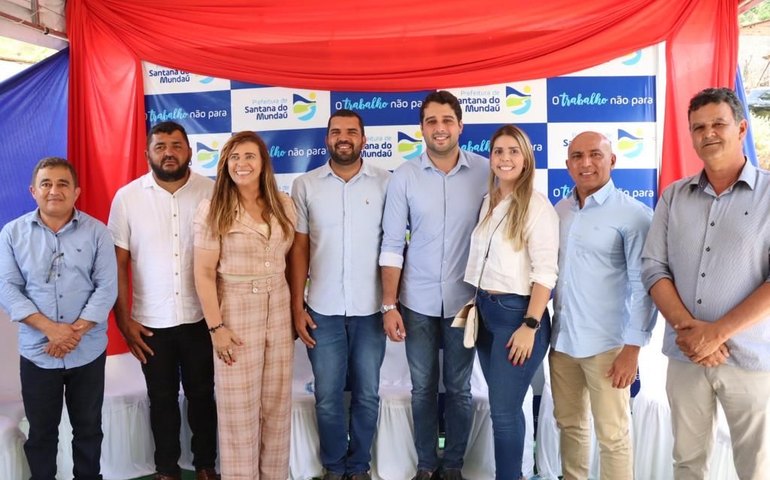 Prefeito de Santana do Mundaú garante mais um veículo para o fortalecimento da frota municipal