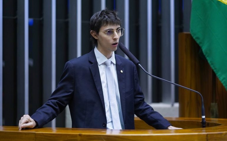 Projeto institui política para zerar desmatamento por quatro anos em todo o território nacional