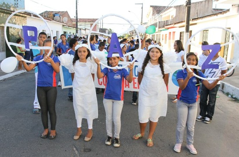 Estudantes da rede pública estadual promovem IV Caminhada pela Paz