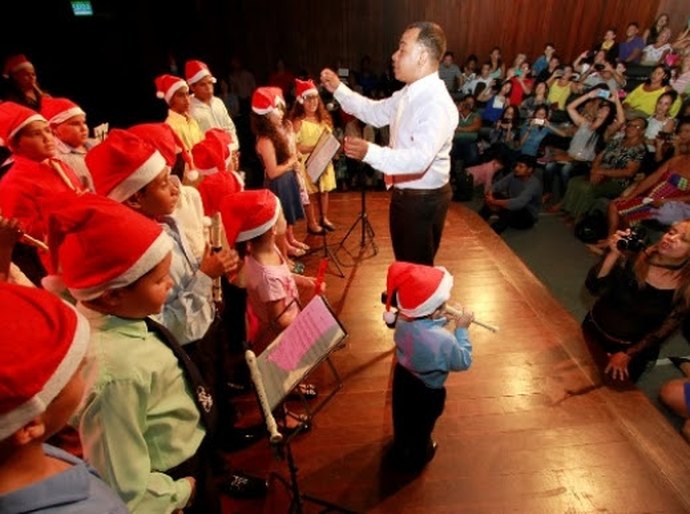 Música e dança encerram ano letivo do Centro de Belas Artes