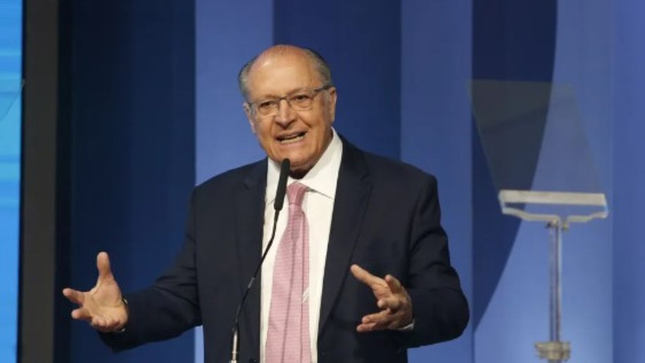 Governo vai mexer em impostos de alimentos