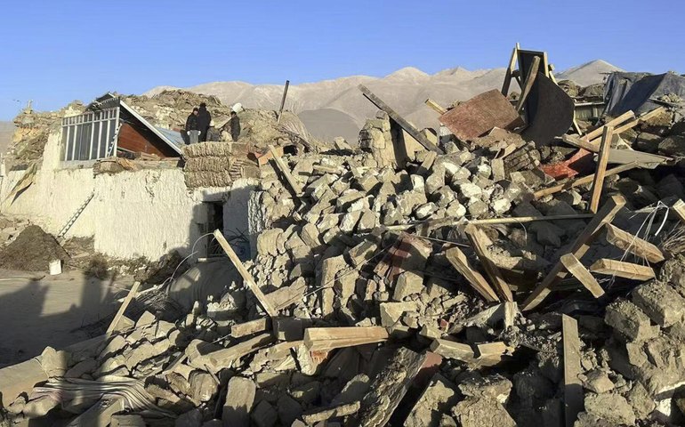 Terremoto deixa cerca de 100 mortos no Tibete