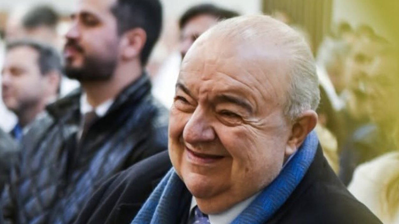 Rafael Greca é internado após queda durante campanha no Paraná
