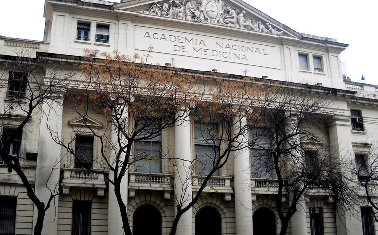 Academia de Medicina alerta sobre uso estético indevido do PDRN