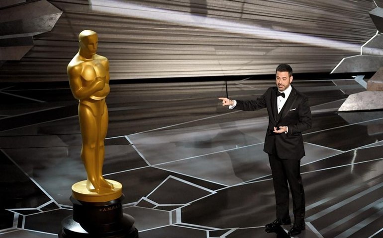 Oscar 2024: discurso de abertura puxa orelha por esnobação de barbie: 'Vocês que não votaram'