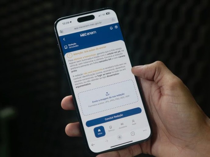 Lula incentiva preparação para o Enem com novo aplicativo: “Faça o simuladão e seja o melhor aluno”