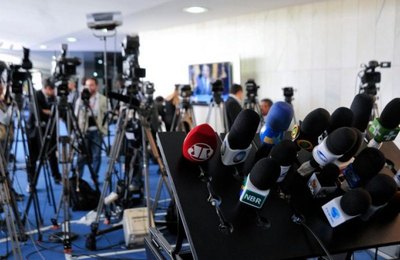 Projeto tipifica crime de abuso de autoridade condutas contra o livre exercício do jornalismo  