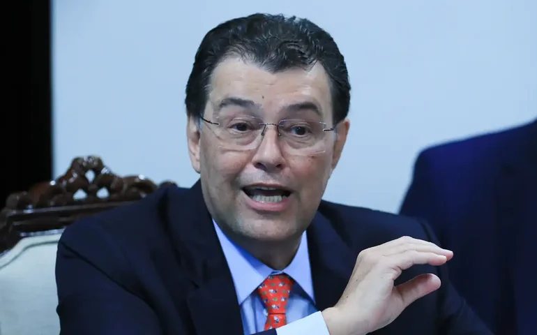 Reforma tributária: relator defende regulamentação que reduza tarifa