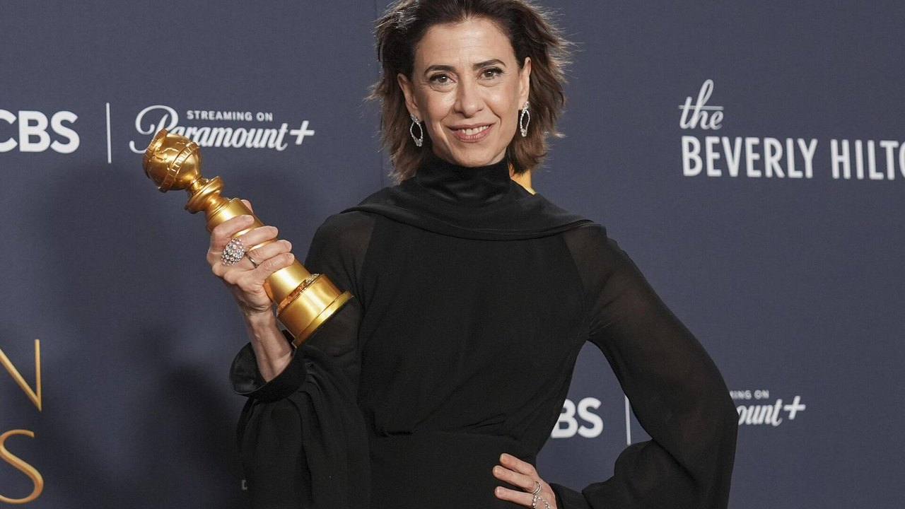 Fernanda Torres ganha Globo de Ouro de melhor atriz de drama e dedica prêmio a  Fernanda Montenegro
