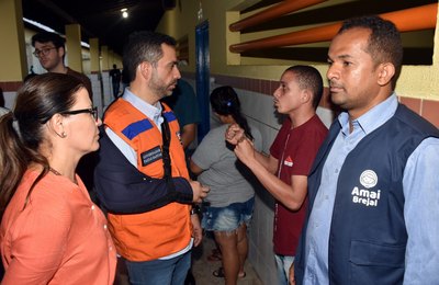 Paulo Dantas percorre abrigos de desalojados e desabrigados no Trapiche e Vergel