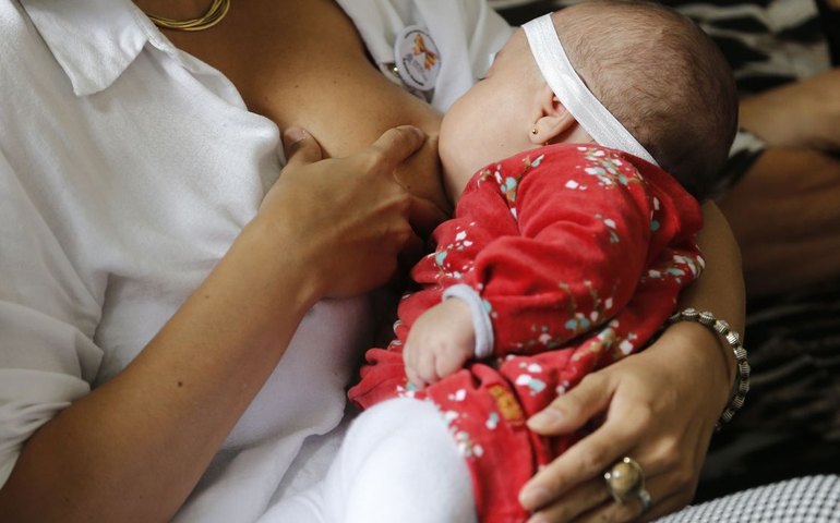 Senado aprova selo Empresa Amiga da Amamentação