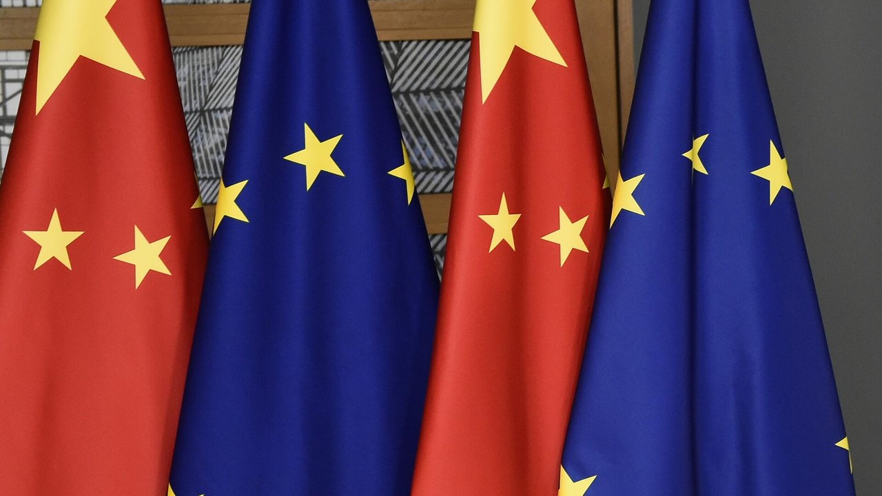China e Europa devem 'preencher lacunas' ou retornar à 'lei da selva' de Trump, diz MRE chinês
