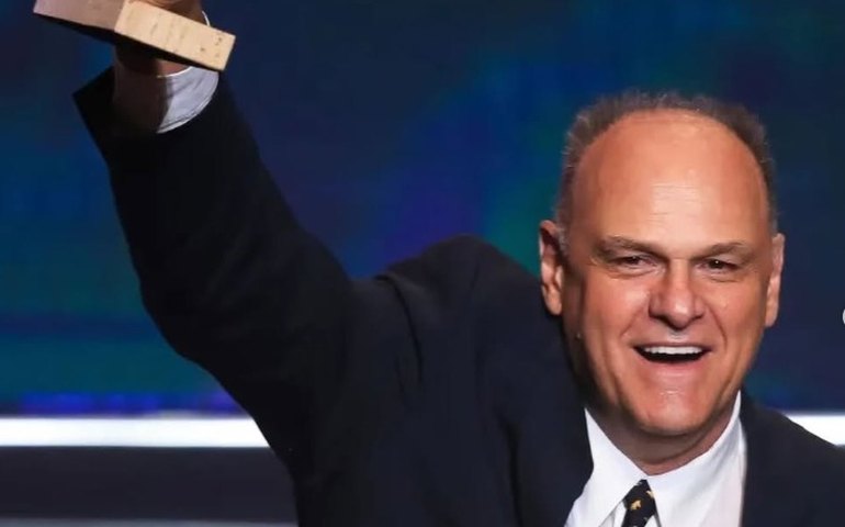 Real Madrid presta homenagem a Oscar Schmidt: 'Lenda do basquete brasileiro e mundial'