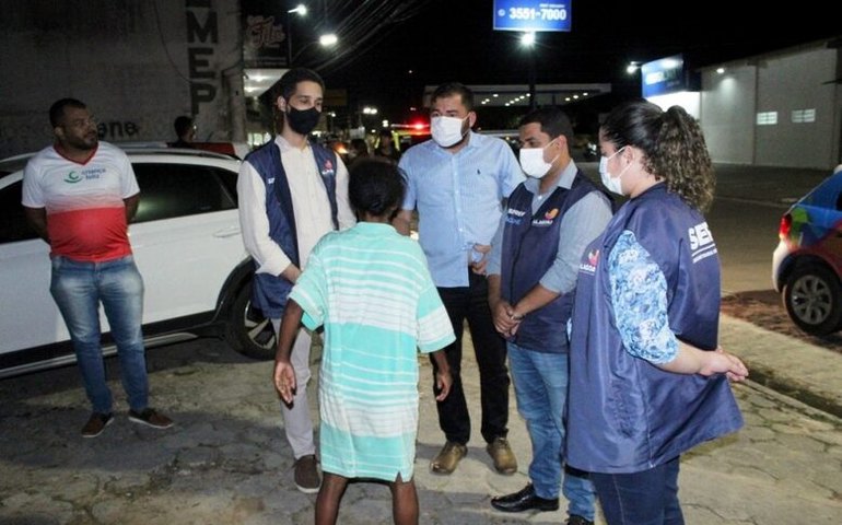 Ação conjunta de busca ativa em Penedo encaminha pessoas para Rede Acolhe