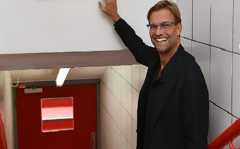 Entenda como Klopp, Xavi, Mourinho e Thiago Motta podem protagonizar 'rodízio' na Europa