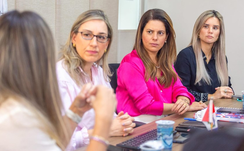 MAC apresenta à secretaria de Alagoas o Projeto Mulher Competitiva