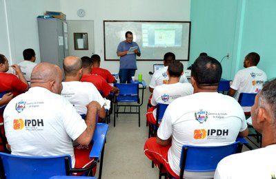 Escola estadual será reconhecida por boas práticas em educação básica no sistema prisional, em Brasília