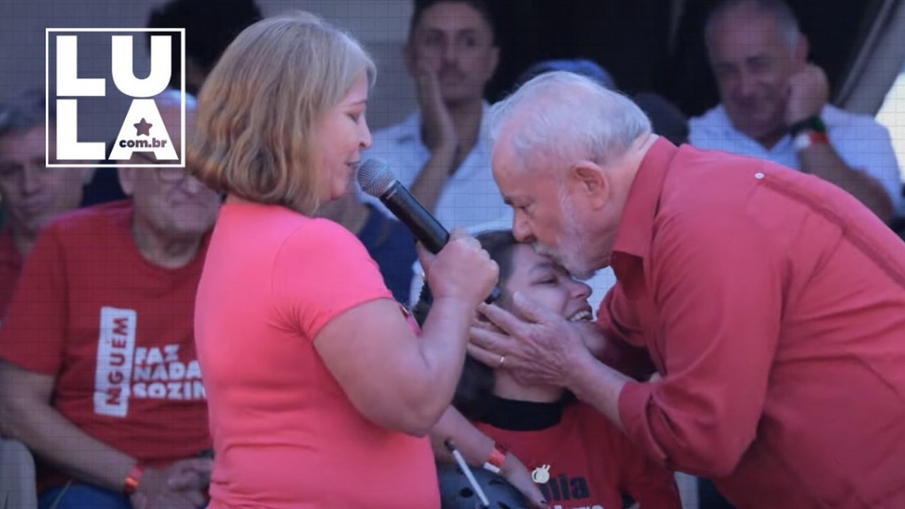 Emoção toma conta de passagem do ex-presidente Lula por Diadema. Conheça as histórias de Vanilza, Felipe e Samara