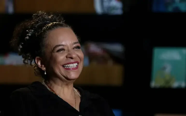 Ana Maria Gonçalves e Eliane Potiguara se candidatam à vaga na ABL