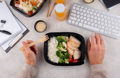 Trocar comida de verdade por alimentos ultraprocessados ditos ‘saudáveis’ pode aumentar o risco de doenças crônicas