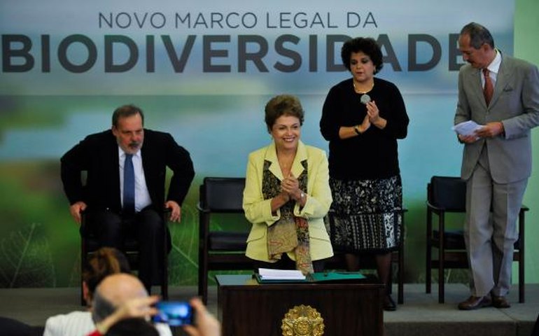 Dilma sanciona lei que regulamenta acesso à biodiversidade