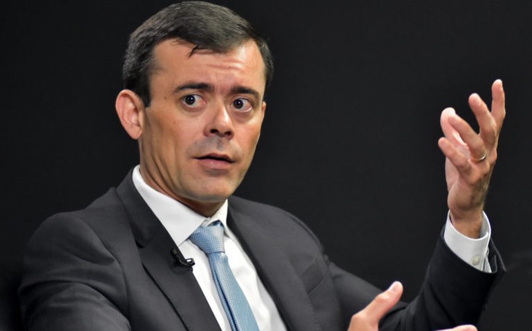 Ceron alerta para risco de precedentes com aposentadoria especial a agentes de saúde