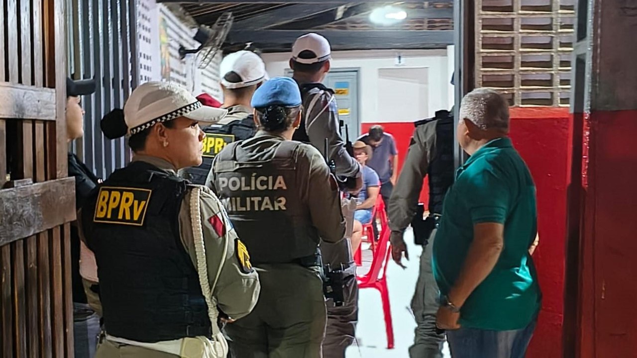 Operação Caminhos Seguros prende 14 pessoas e fiscaliza 74 estabelecimentos em Alagoas