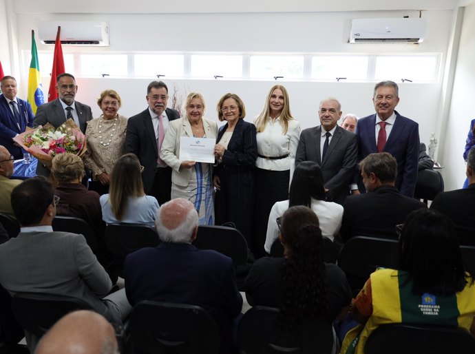 Colégio de Procuradores de Justiça homenageia procuradora Neide Camelo