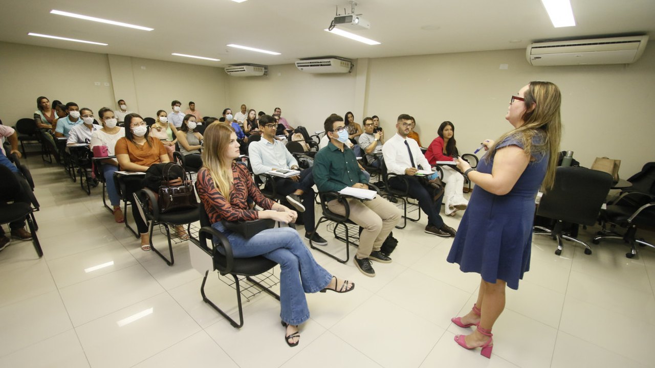 ESA Alagoas oferta 16 cursos e capacita 1.127 advogados e advogadas em 100 dias