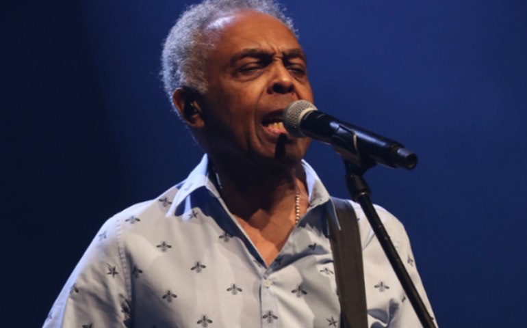 Nos 80 anos de Gil, conheça suas músicas mais tocadas