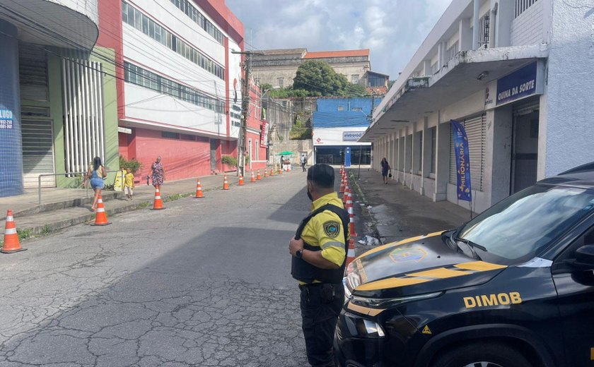 Trânsito sofre alterações nesta quinta-feira (13) no Centro de Maceió