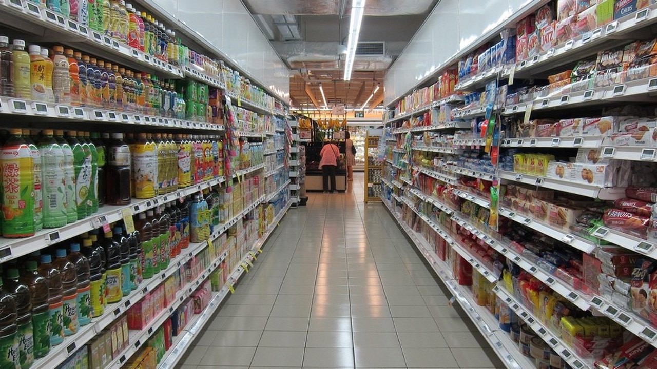 Com 8 mortes em um dia, Rio Preto adota lei seca e restringe supermercados
