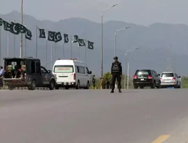 Delegação iraniana chega ao Paquistão para negociações de paz com EUA, diz mídia