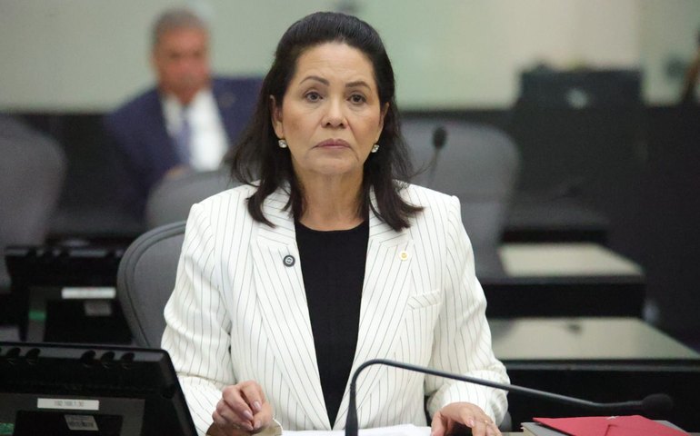 Além do Símbolo: Rose Davino homenageia mães atípicas e cobra políticas públicas efetivas em AL