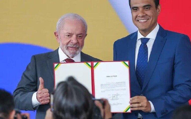 Gustavo Feliciano assume Ministério do Turismo e prioriza inclusão social