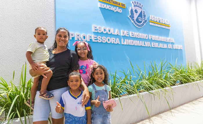 Rede municipal de ensino recebeu, nesta quinta-feira, mais uma escola ampliada e modernizada Rede municipal de ensino recebeu, nesta quinta-feira, mais uma escola ampliada e modernizada