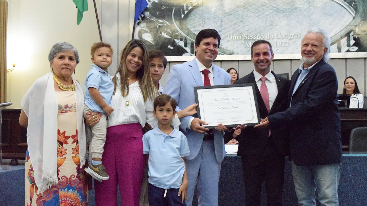 Enio Pimenta é agraciado com o título de Cidadão Honorário de Alagoas