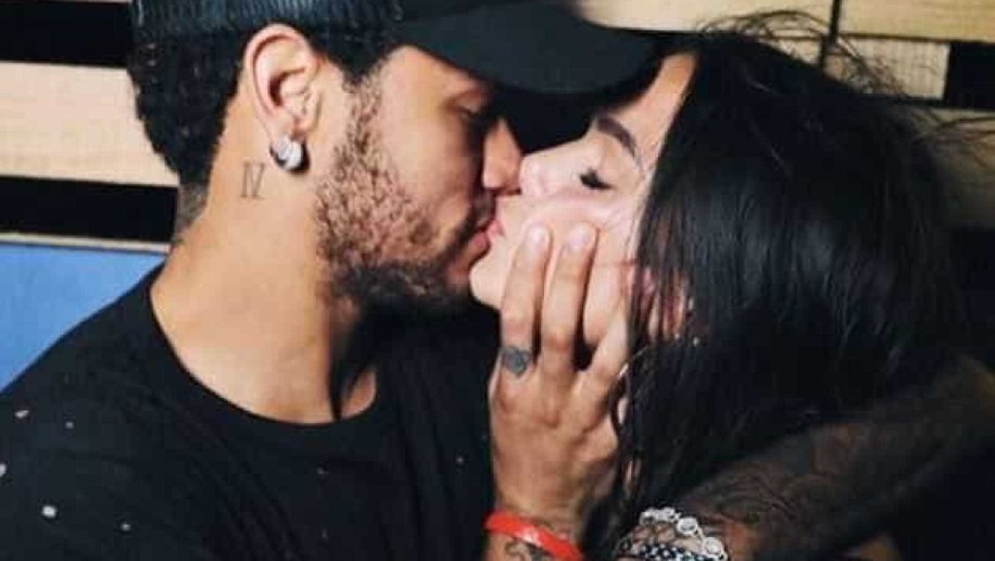 Fãs relembram 1ª mensagem de Marquezine para Neymar: 'Sou sua fã'