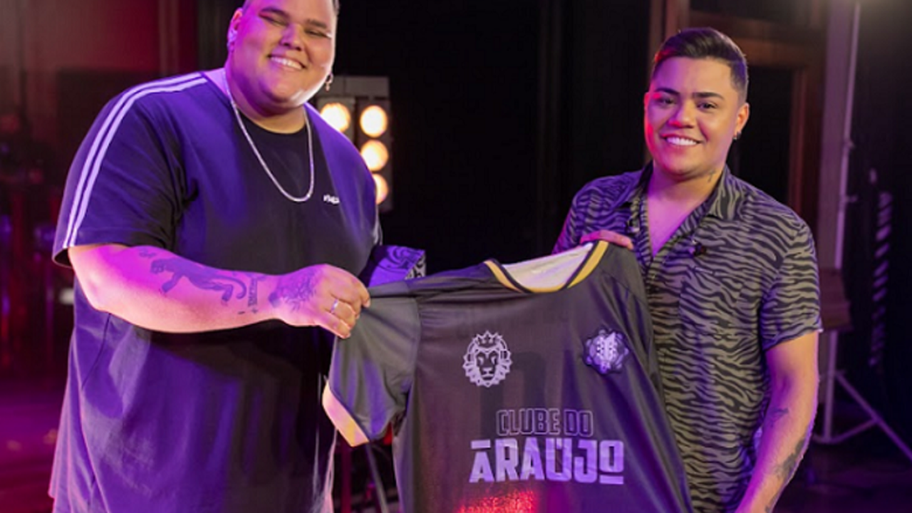 Felipe Araújo e Menos é Mais juntos em single