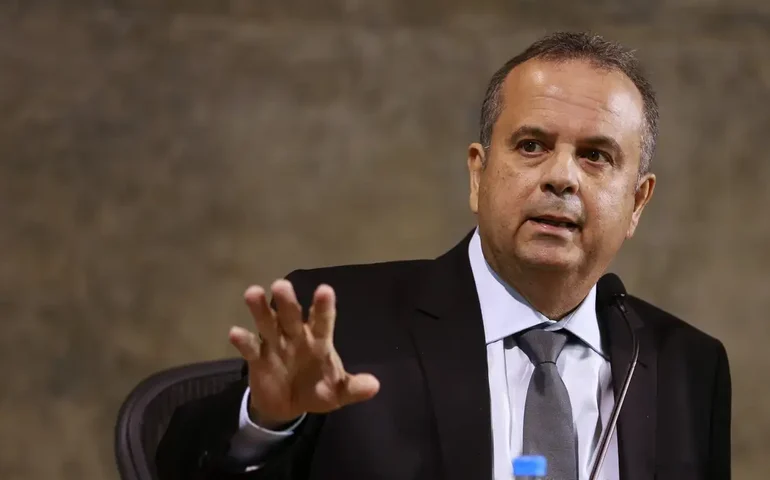 Marinho anuncia obstrução na Câmara e no Senado após prisão de Bolsonaro