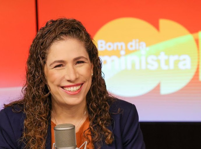 CPNU: mais de 3,6 mil aprovados devem começar a tomar posse em maio, diz Esther Dweck