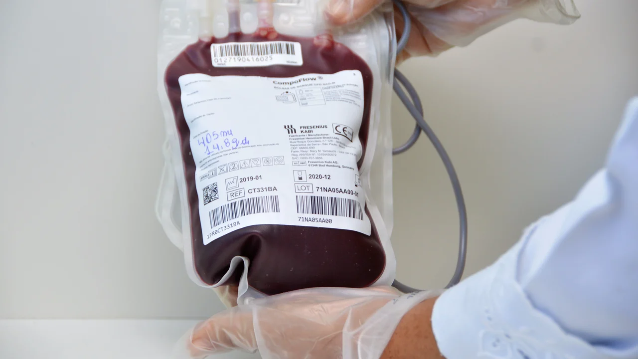 Hemoal promove coleta de sangue e cadastro para doação de medula óssea na Uninassau Maceió nesta terça-feira (25)
