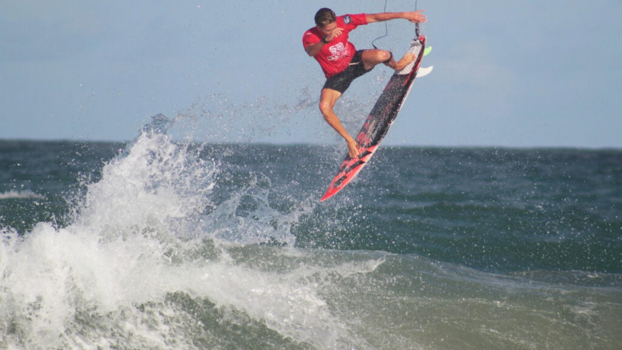 Com apoio do Governo de Alagoas, praia do Francês recebe Campeonato Alagoano e Taça Brasil de Surf