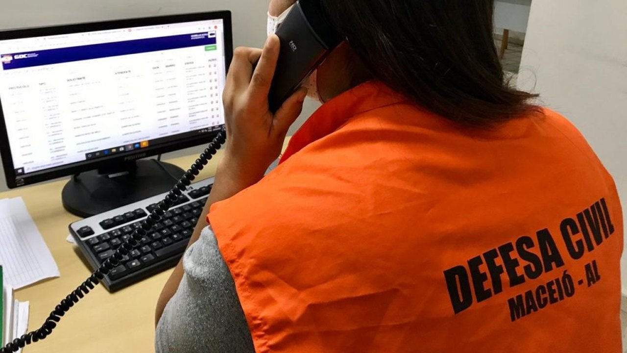 Defesa Civil orienta sobre acionamento em caso de ocorrência