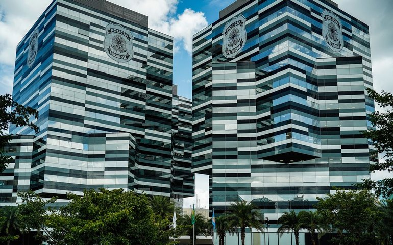 PF investiga golpes envolvendo investimentos em criptomoedas