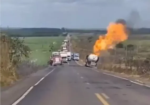 Vídeo: equipe do SBT sofre queimaduras em explosão de caminhão tanque; assista