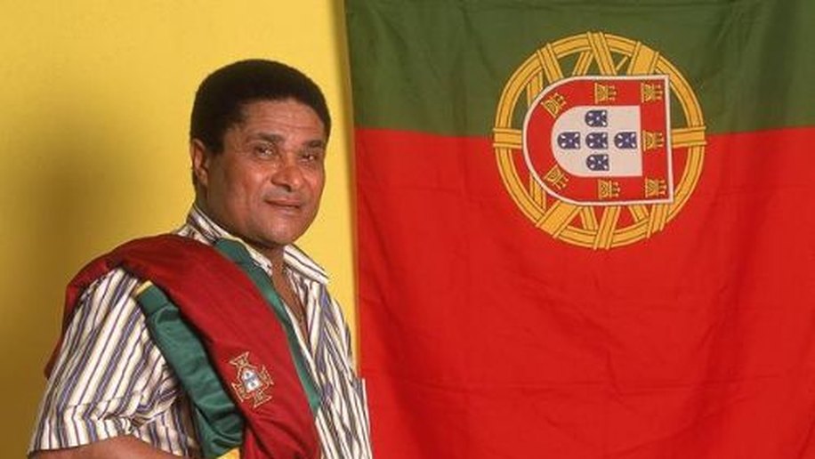 Maior craque do futebol português, Eusébio morre aos 71 anos